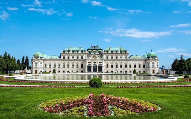 Place Belvedere Palace