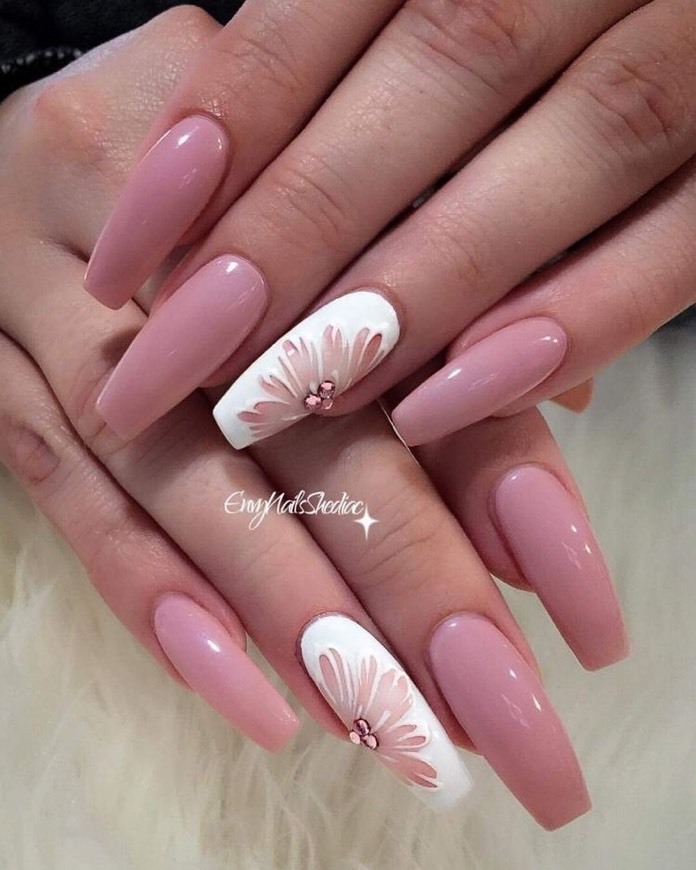 Fashion Flower Nails 