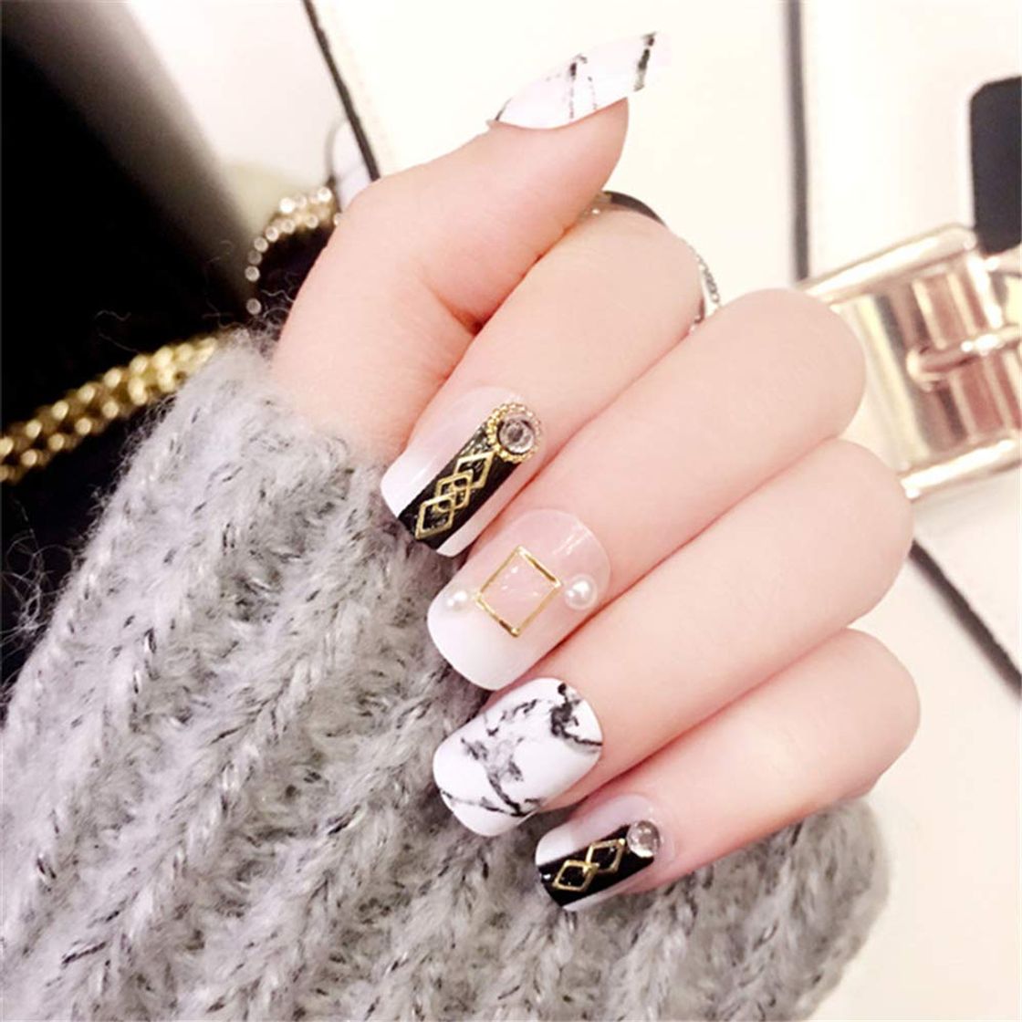 Productos HUIL Hot Sale Marble Unhas 24Pcs Long Sharp Rivets Rhinestone Tips for Nail Art with Pendant Unghie Finte Con Colla with Glue Sticker