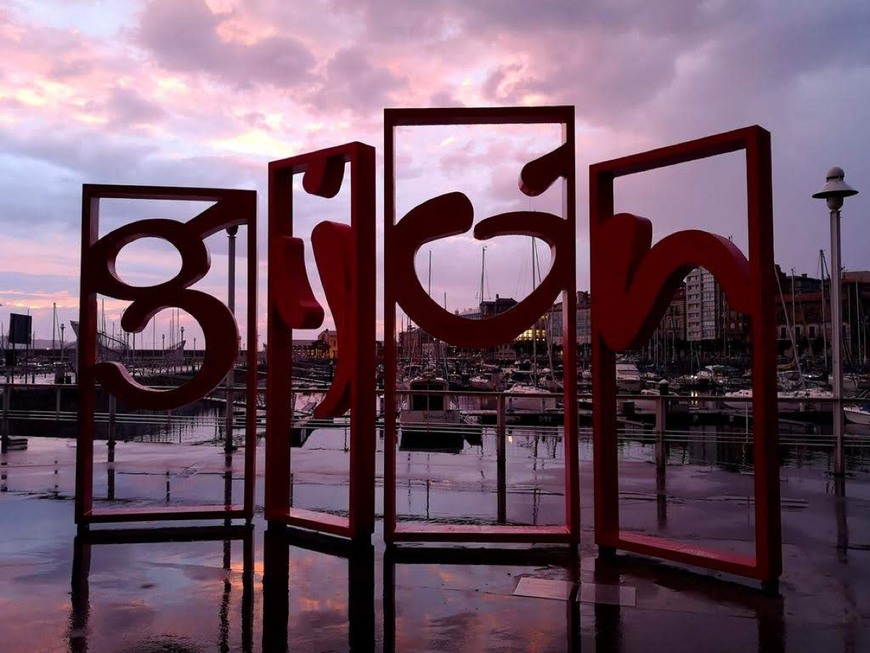 Place Puerto Deportivo de Gijón