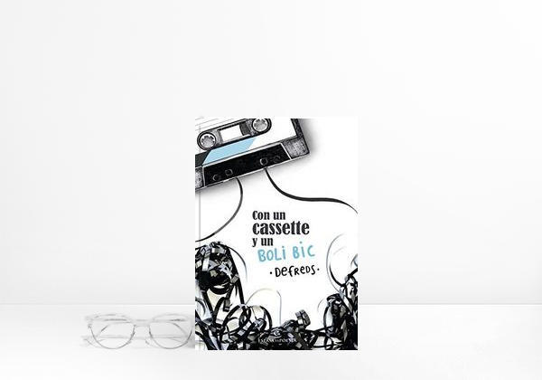 Livro Con un cassette y un BOLI BIC
