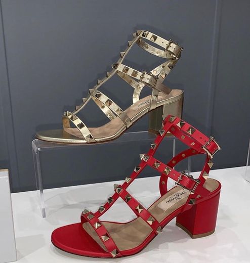 Valentino Online Boutique: Clothing and Accessories | Valentino.com