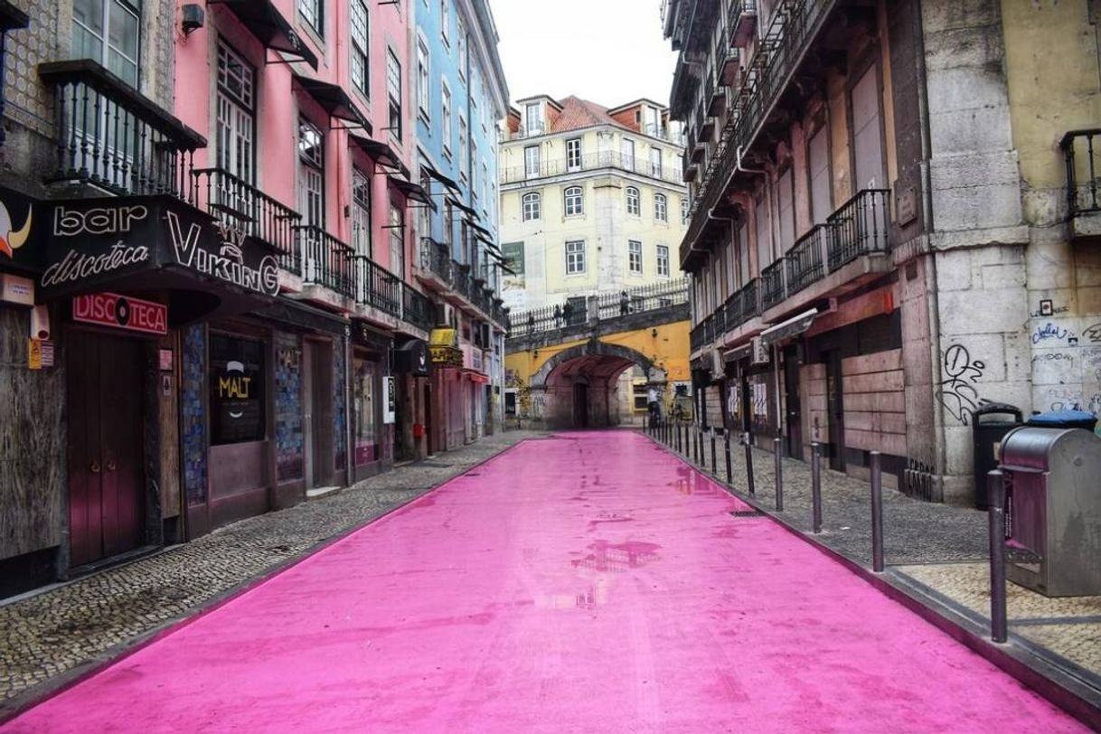 Fashion Pink Street