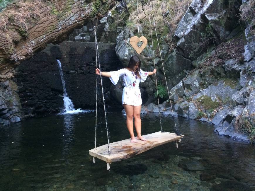 Lugar Isto é Lousã - Baloiço da Piscinas de Nossa Senhora da Piedade