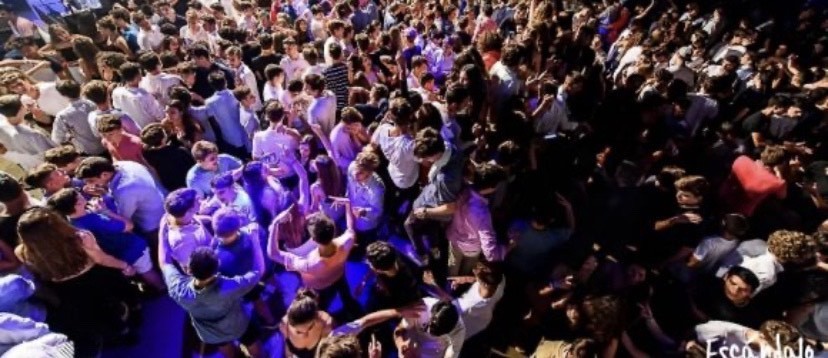 Place Teatre Sant Cugat · Night Scene