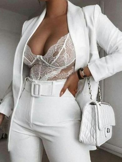 Classy all white ✨🤍