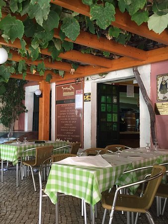 Restaurantes A Muralha Tasca Típica Lisboa