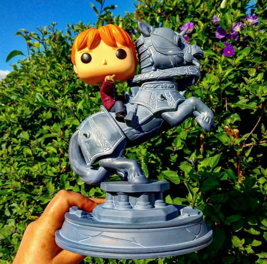 Product Ron Weasley Driving Chess Piece