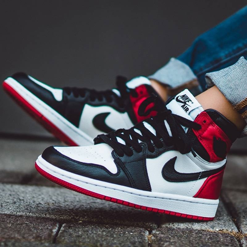 Fashion Jordan 1 high satin black toe