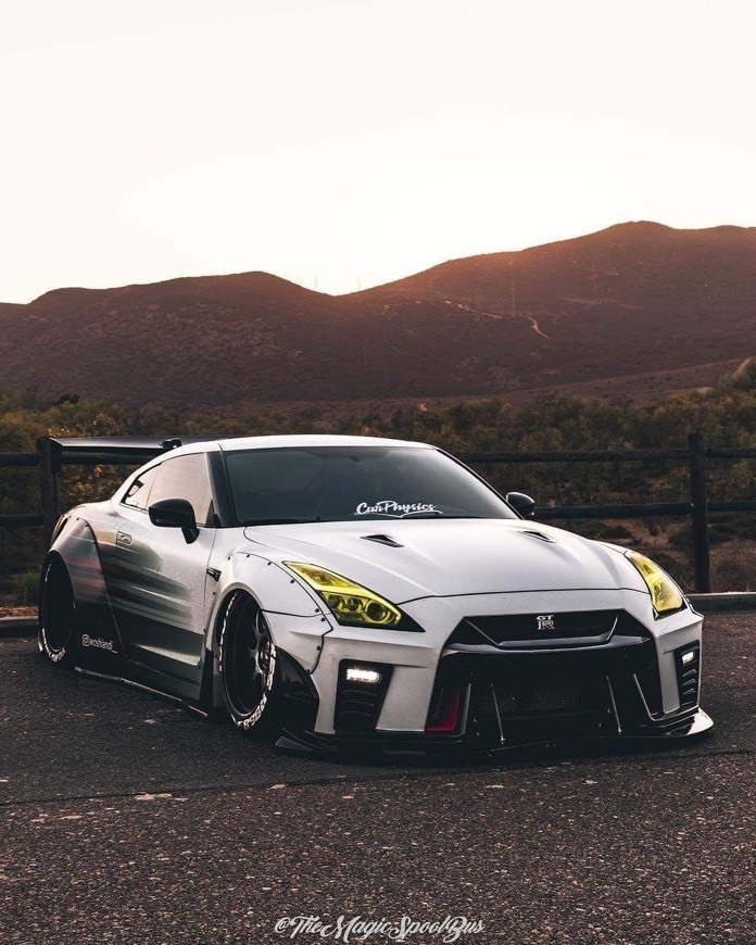 Moda Nissan GT-R 