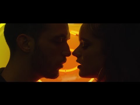 Music Antes de Morirme (feat. Rosalía)