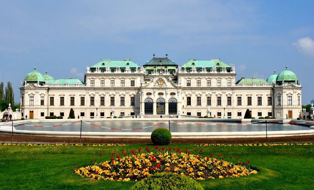 Place Belvedere Palace