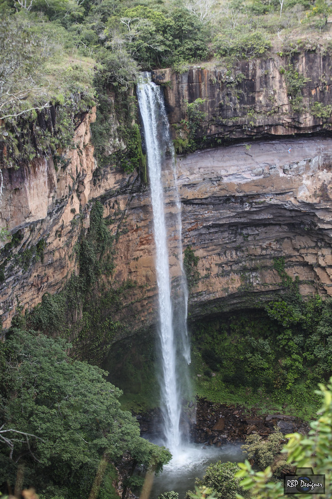 Lugar Cachoeira Véu de Noiva