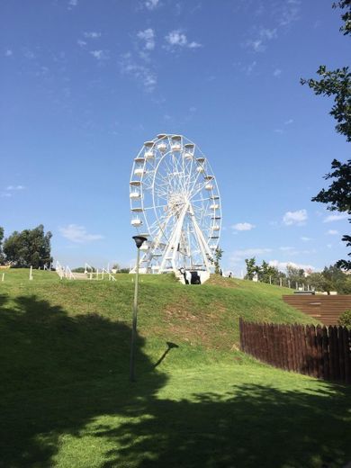 Lugar Magikland - Parque de Diversões