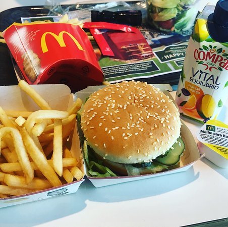 Restaurantes McDonald's - Feira Drive