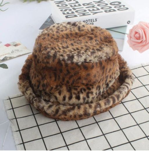 leo bucket hat