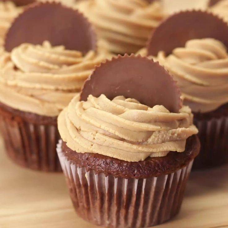 Restaurantes Chocolate Peanut Butter Box Cupcakes