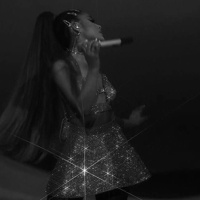 Ari burguezinha 🖤