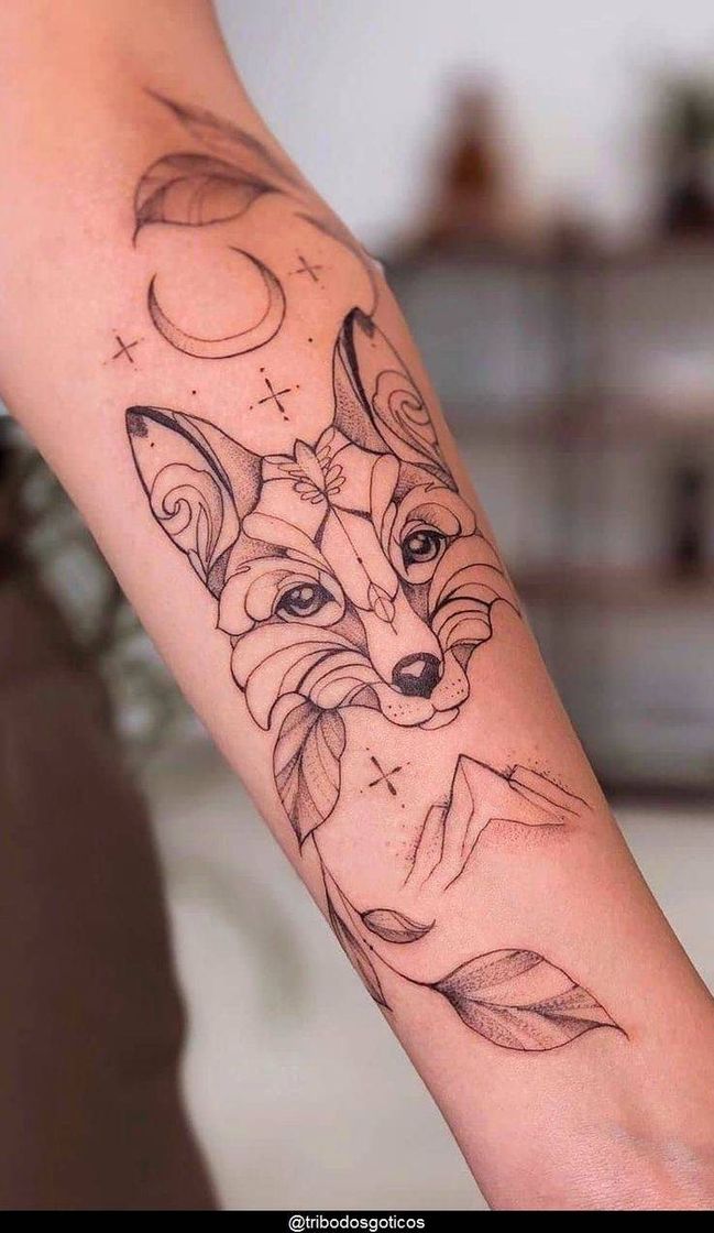 Social Tatuagem feminina