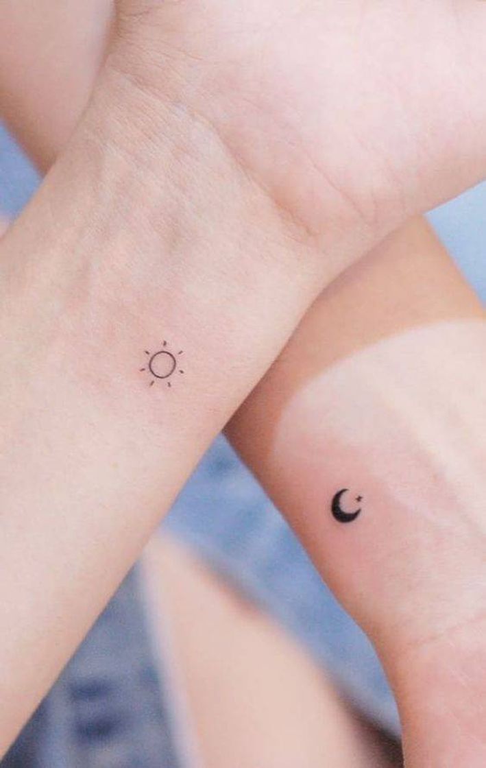 Social Tatuagem feminina