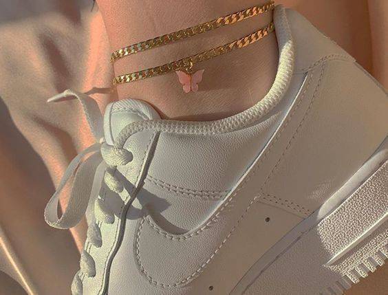 😷