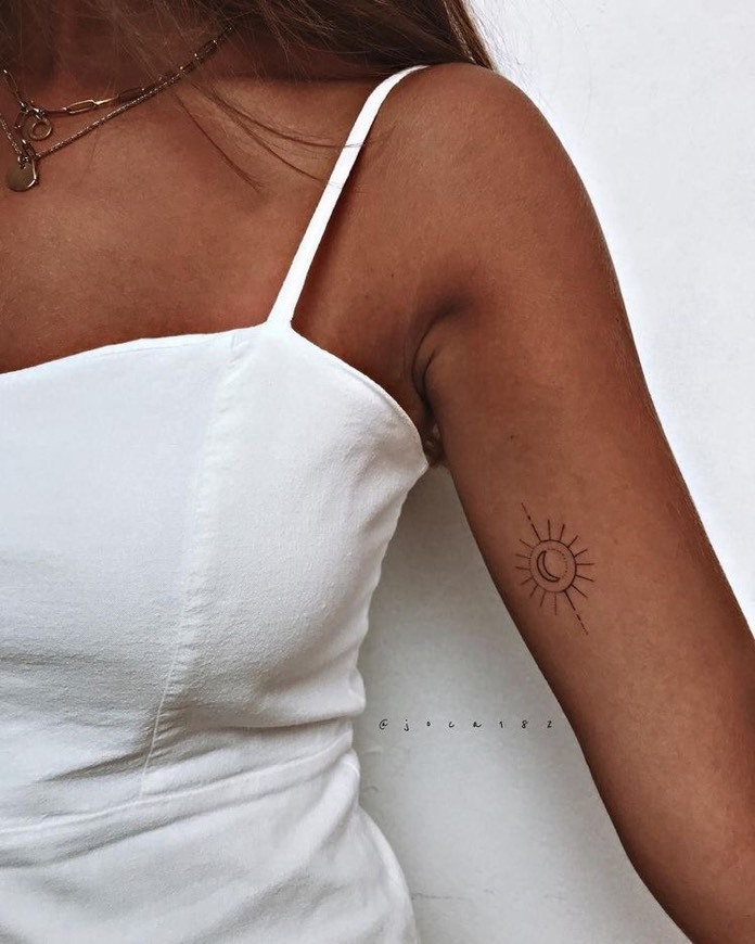 Fashion simple tattoo 