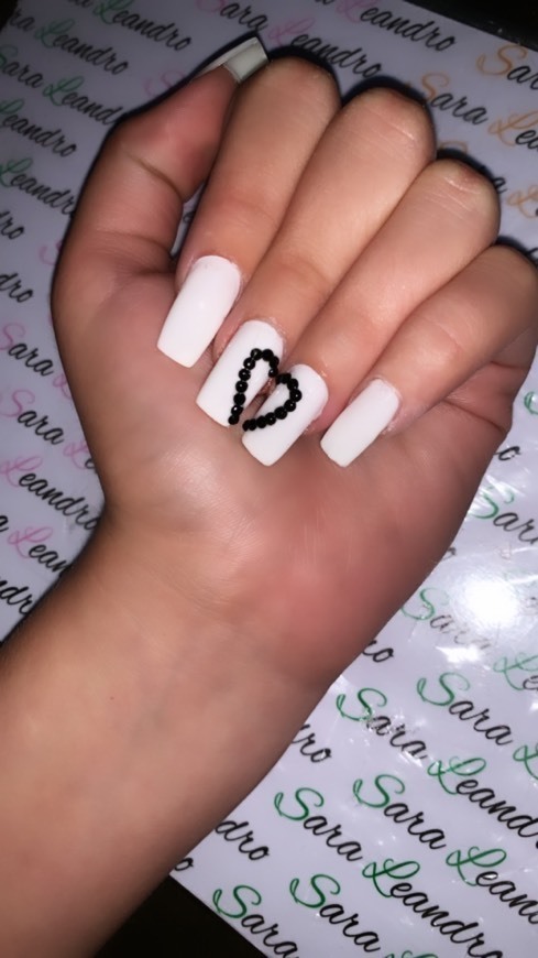 Moda Nails Love