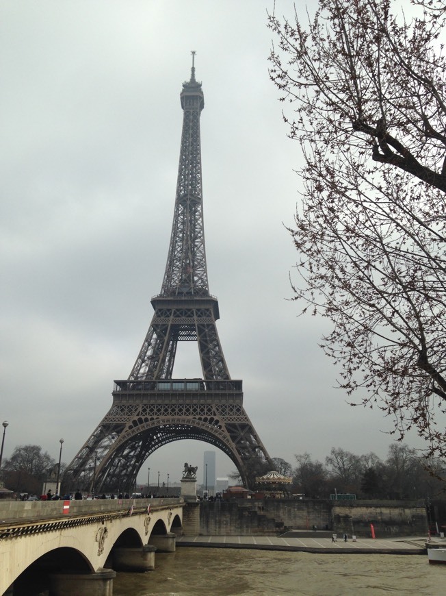 Place Torre Eiffel