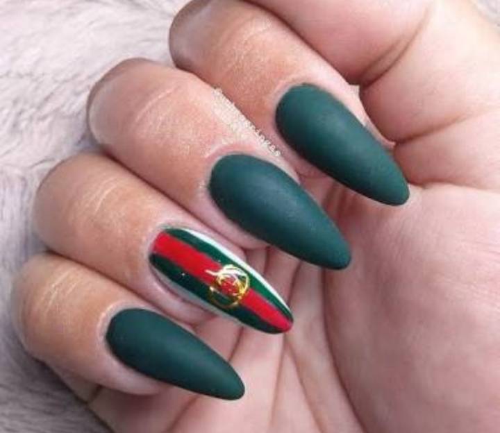 Fashion Gucci Nails