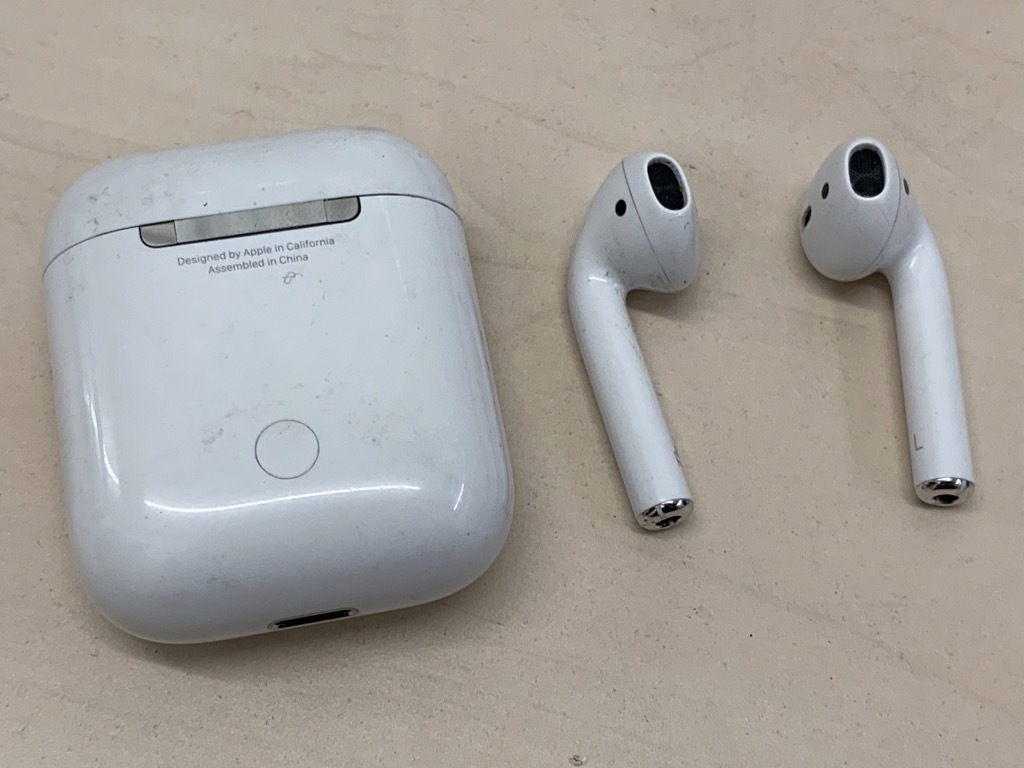 Fashion AirPods - Apple