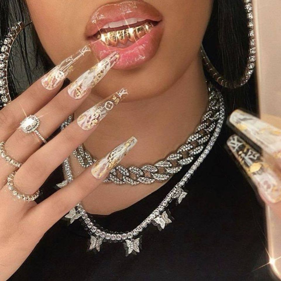 Fashion Nails & grillz