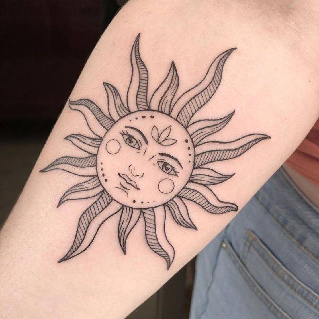 Moda sun tattoo