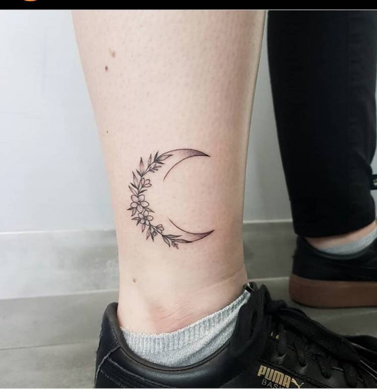 Moda Que lua mais delicada♥️🌙