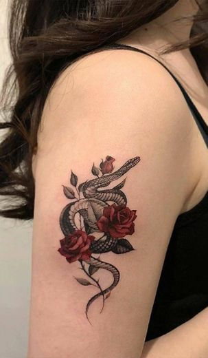 inspiração de tatuagem, cobra e flores
