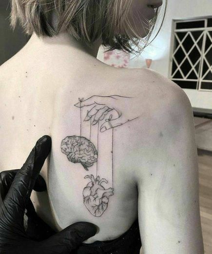 inspiração de tatuagem, mente vs coração