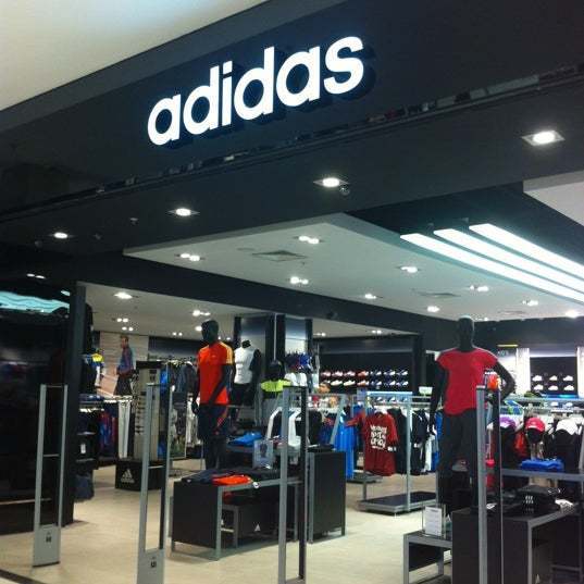 Lugar adidas