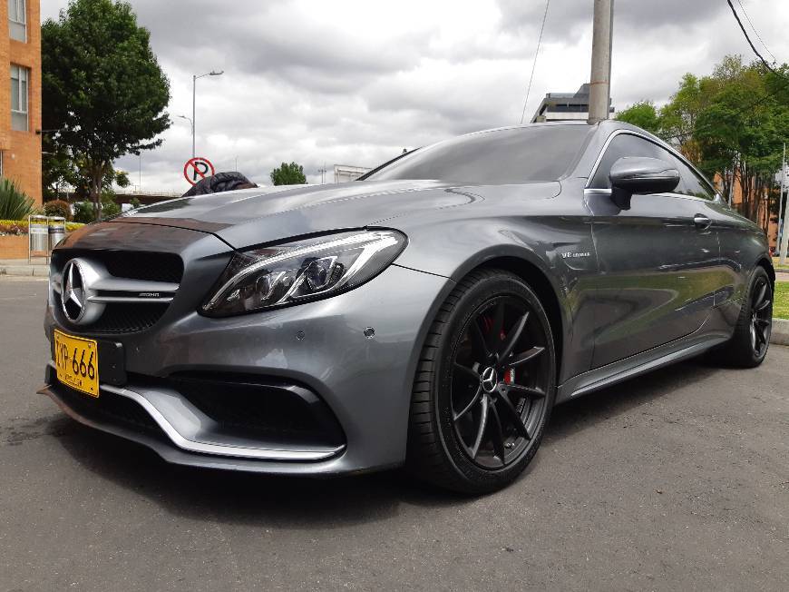 Fashion Mercedes-AMG C63 (Review YouTube)