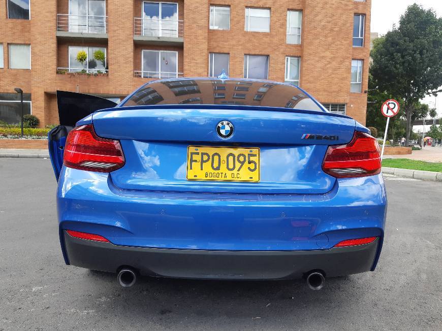 Fashion BMW M240i (Review)