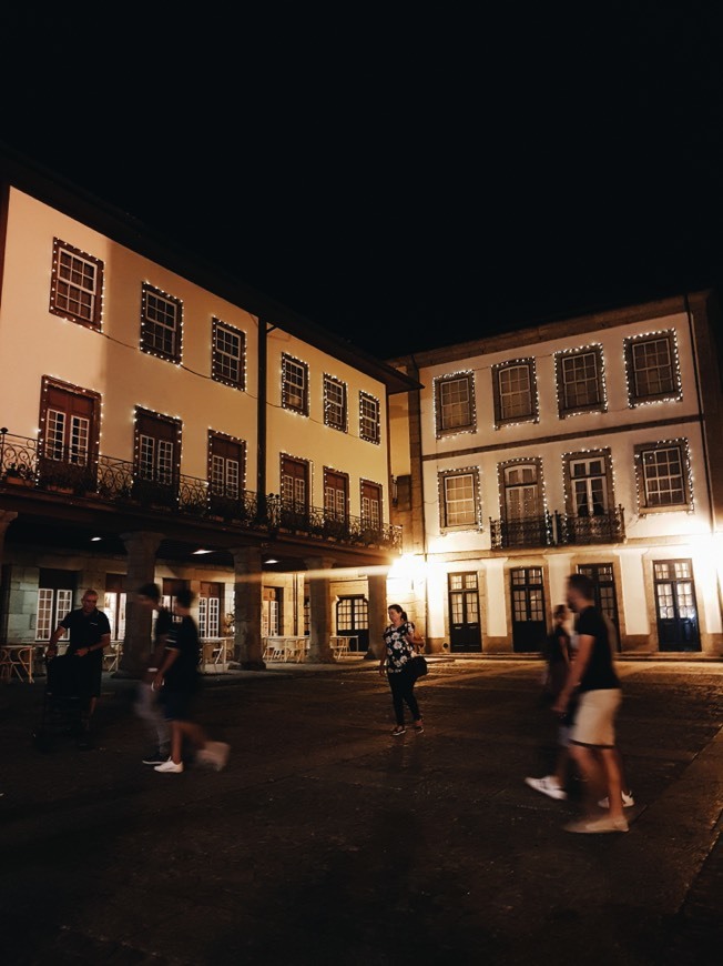 Lugar Largo da Oliveira