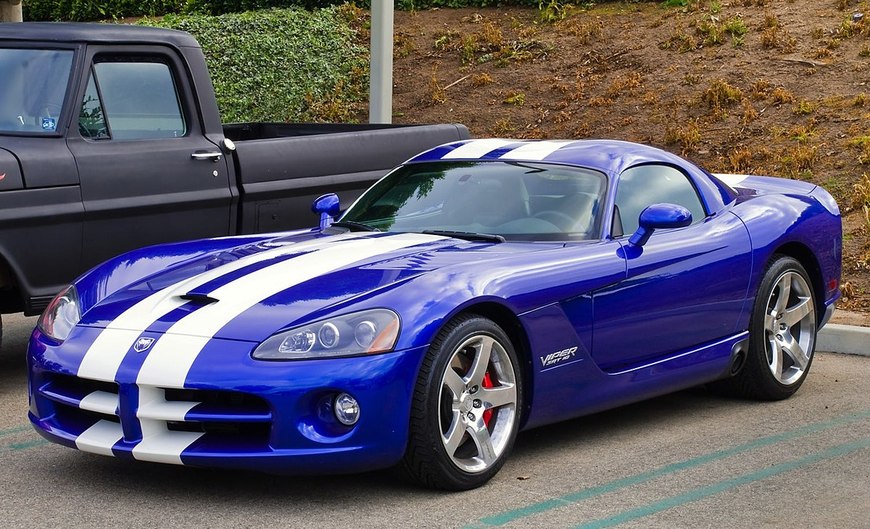 Moda Dodge Viper SRT 10