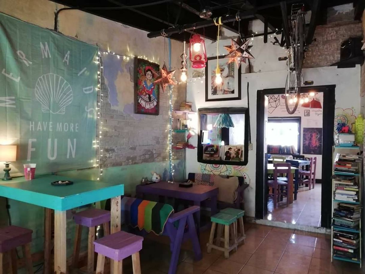 Infinito Café, Música, Libros 