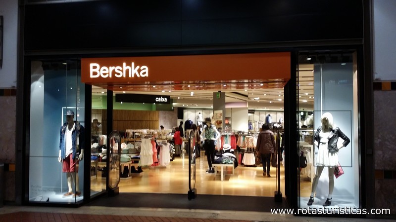 Lugar Bershka