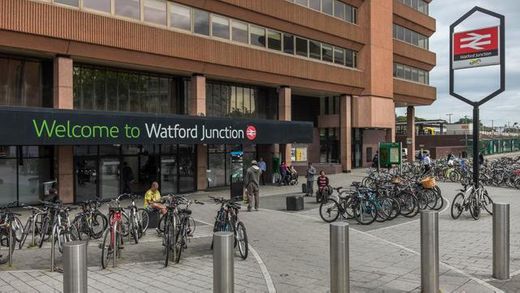 Watford Junction Railway Station