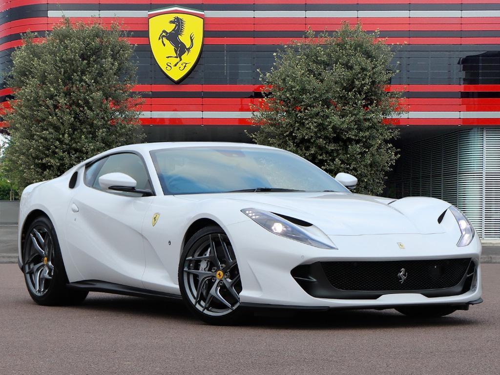 Product Ferrari 812 Superfast