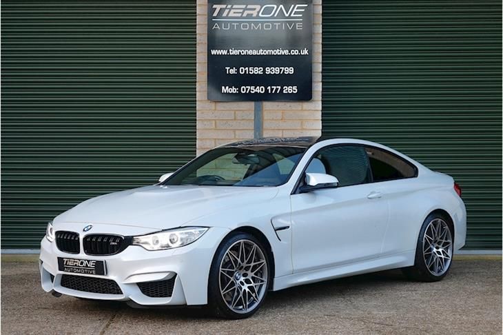 Social BMW M4 Competition 