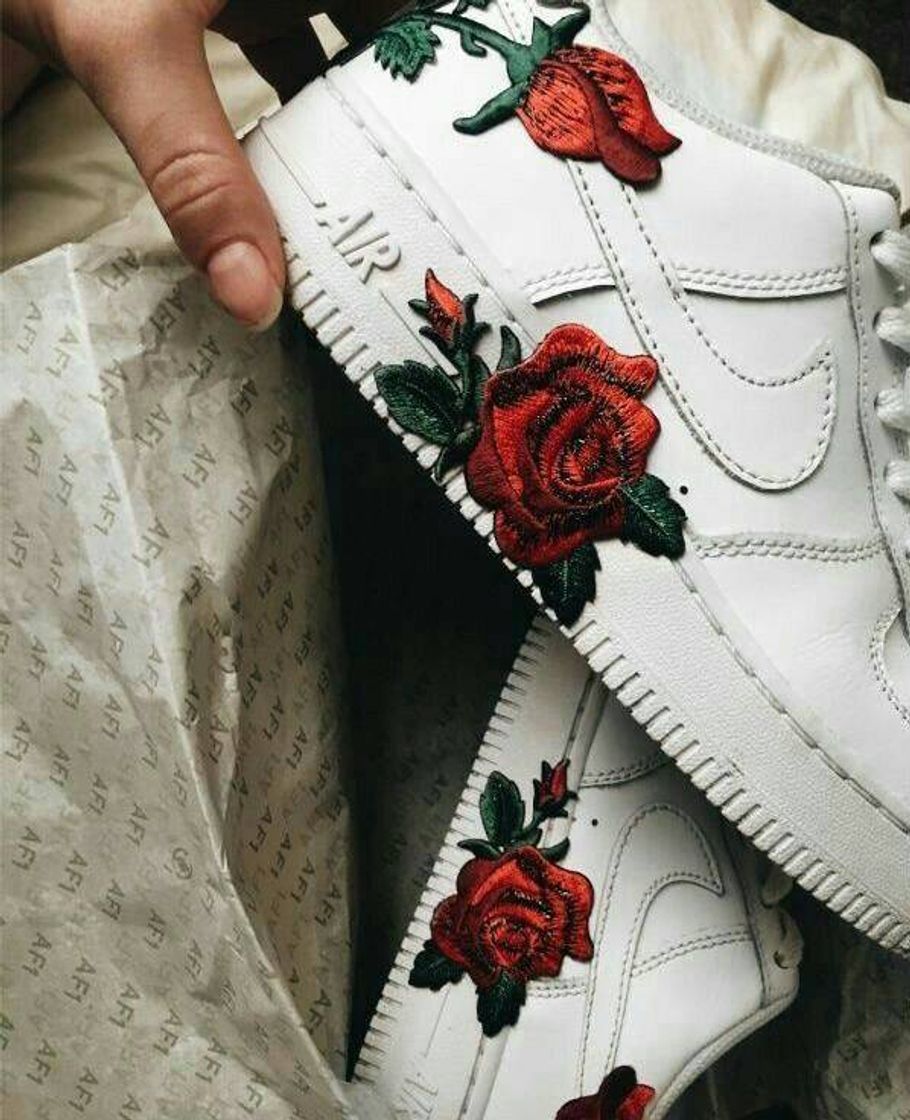 Moda Tenis bordado