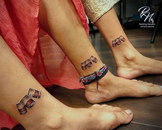Tatuagem entre amigos