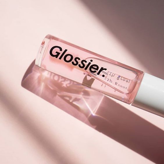 Fashion Glossier gloss