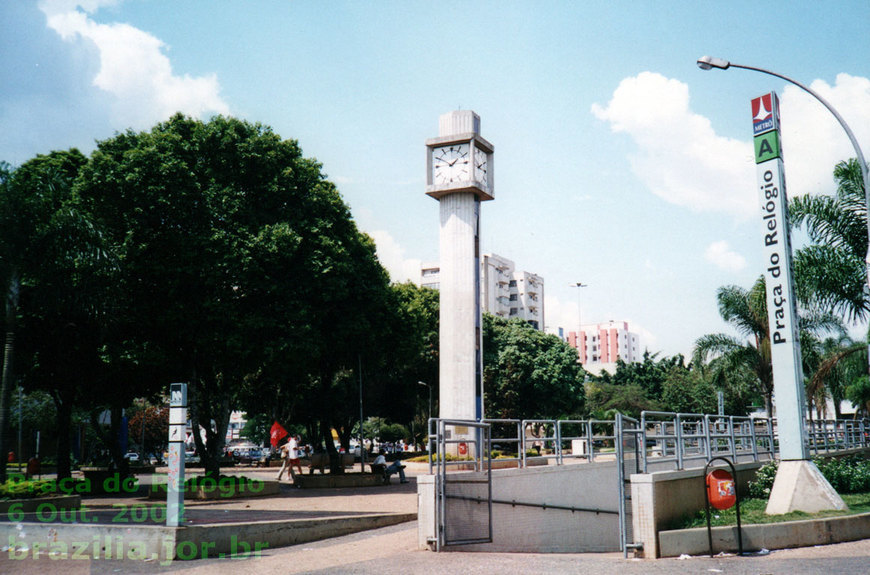 Lugar Praça do Relogio