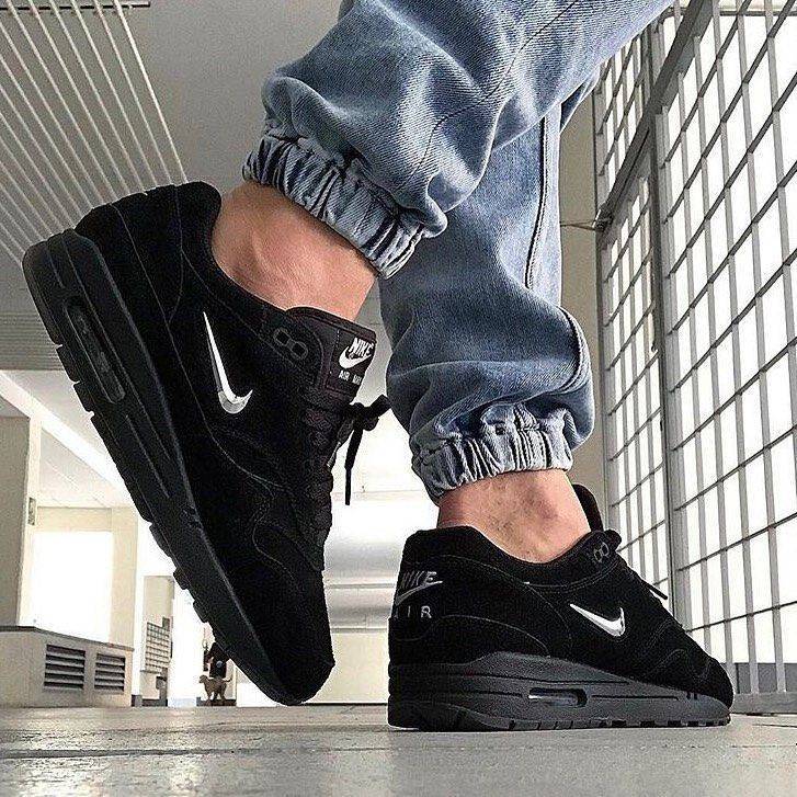 Product Nike Black